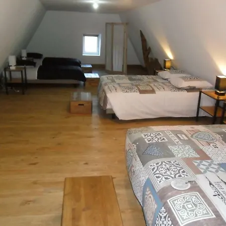 Le Village Des Glycines 招待所 *